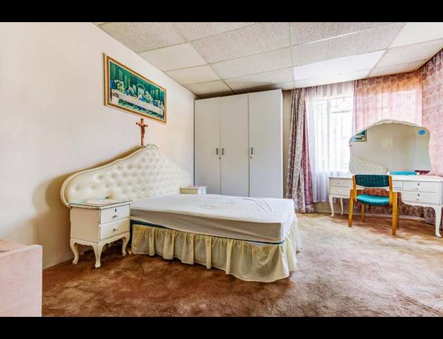 3 BEDROOM HOUSE FOR SALE IN FOREST HILL